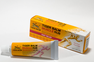 タイガーバーム・マッスルラブ Tiger Balm MUSCLE RUB 30g入り✖️5本